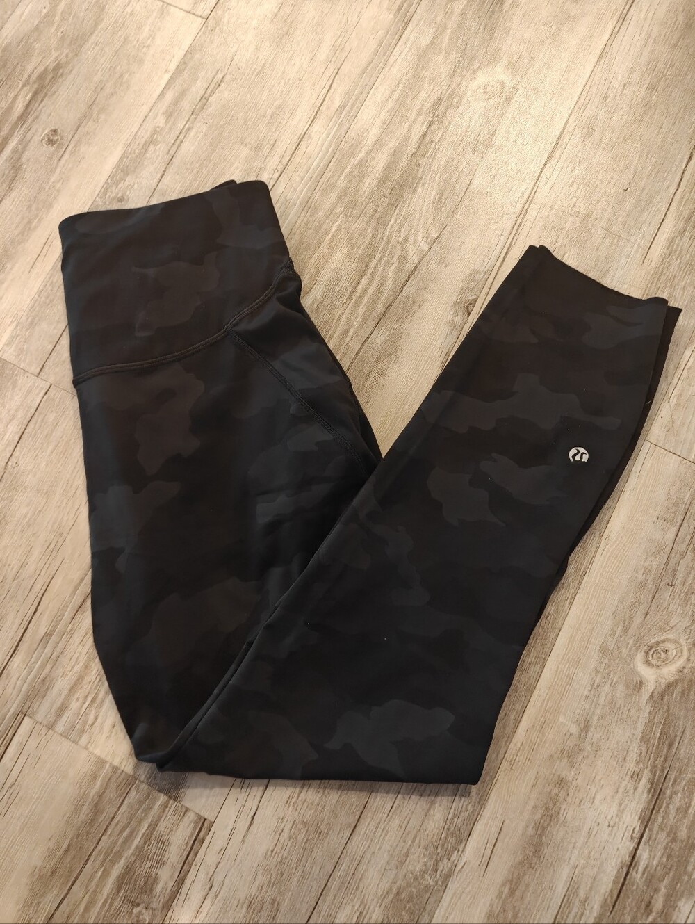 Lululemon Base Pace High-Rise Crop 23" Heritage 365 Camo Deep Coal Multi Size 8